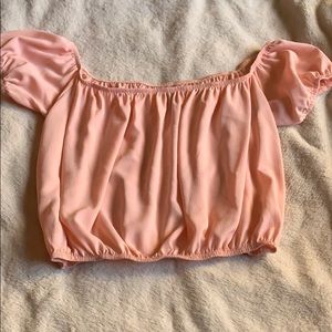 ✨3/$15 or 4/$20✨Pink off the shoulder crop top
